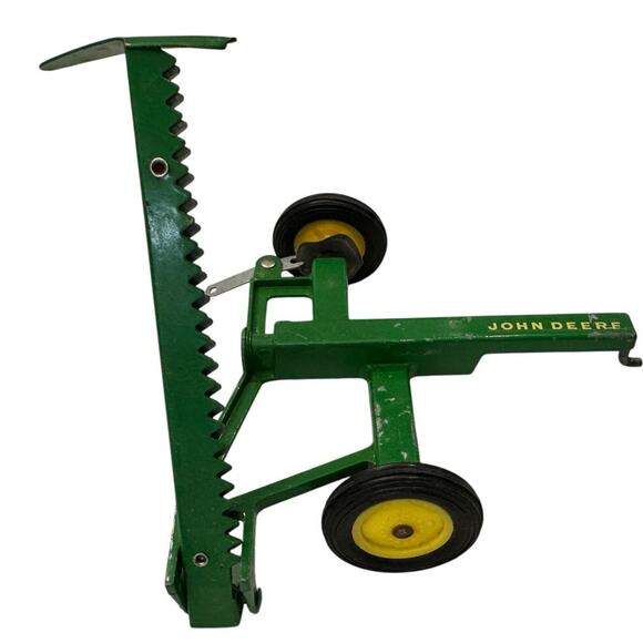 John Deere ERTL Collectible Vintage Farm Toy Tractors and Implements-Lot of 7 - Picture 10 of 15